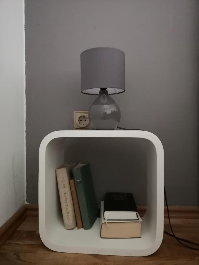 דירות באיה Luxury Apartman מראה חיצוני תמונה